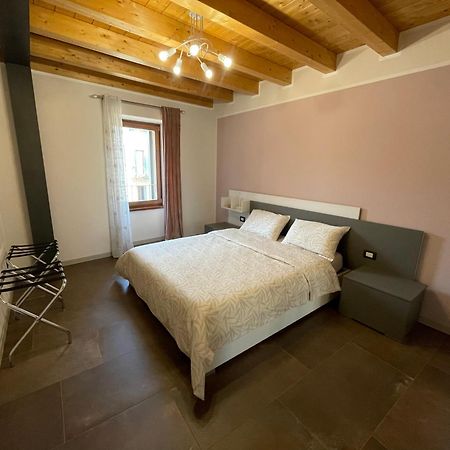 Dimora Rosso San Zeno - Wifi Veloce E Adatto Per Famiglie Vérone Extérieur photo
