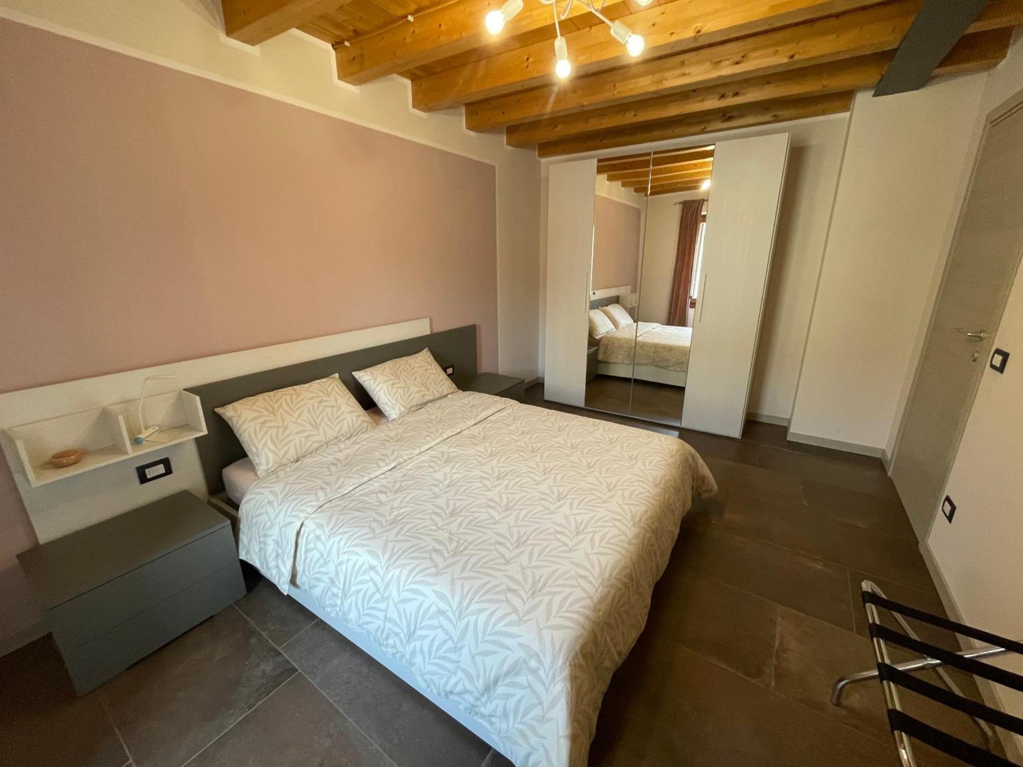 Dimora Rosso San Zeno - Wifi Veloce E Adatto Per Famiglie Vérone Extérieur photo