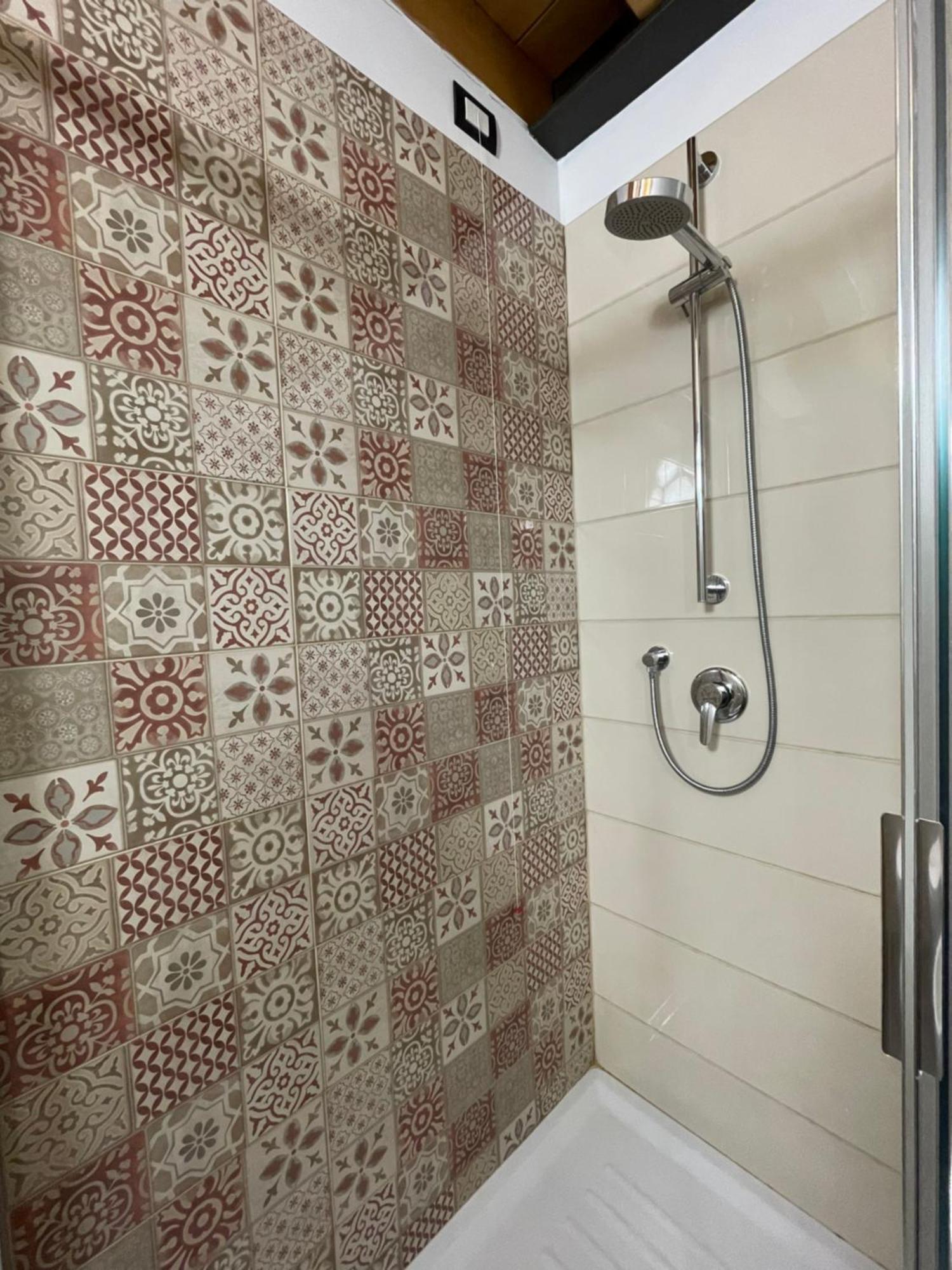 Dimora Rosso San Zeno - Wifi Veloce E Adatto Per Famiglie Vérone Extérieur photo
