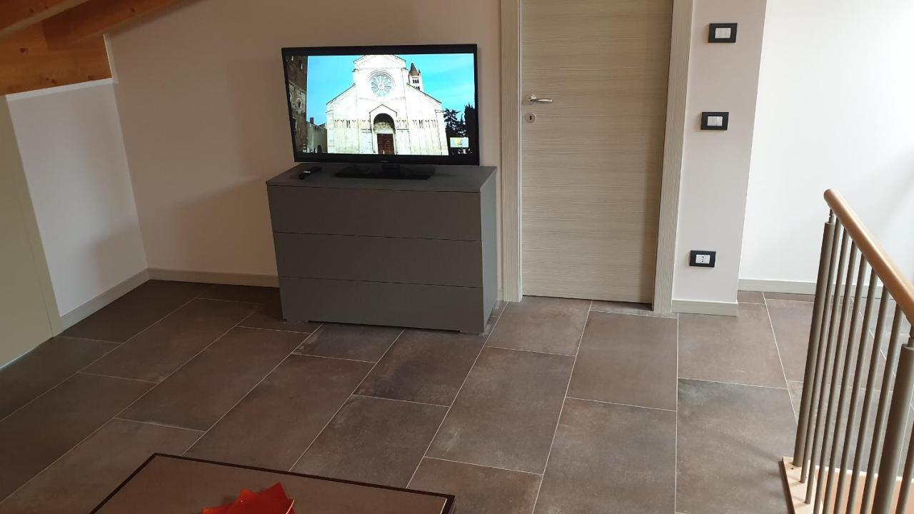 Dimora Rosso San Zeno - Wifi Veloce E Adatto Per Famiglie Vérone Extérieur photo