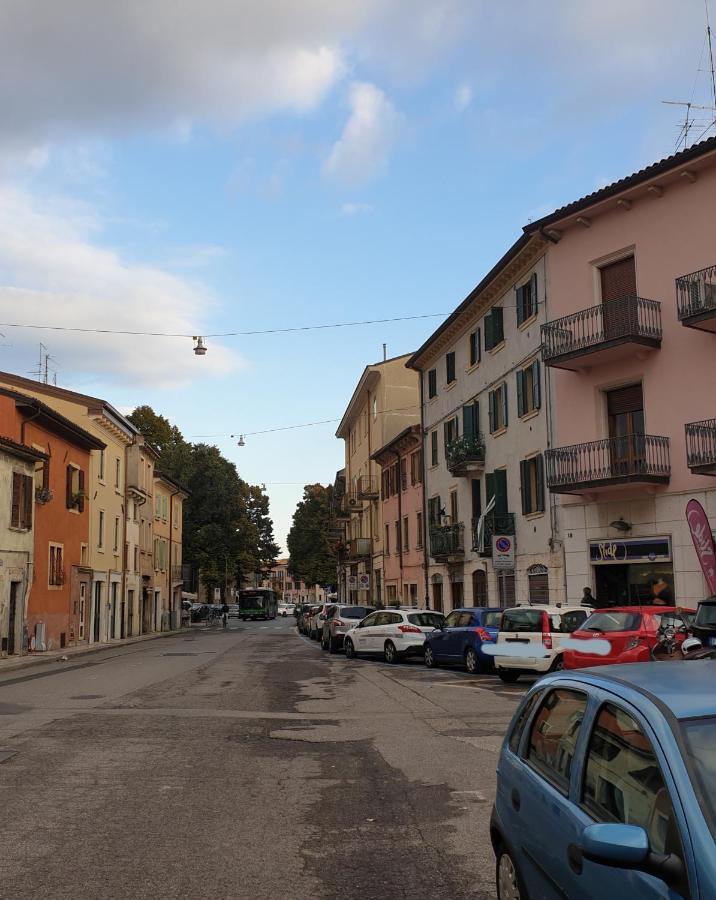 Dimora Rosso San Zeno - Wifi Veloce E Adatto Per Famiglie Vérone Extérieur photo